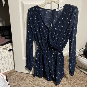 Hollister Dark Blue Navy Floral Long Sleeve Romper Chiffon size S